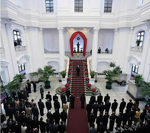 參加總統府敞廳國父銅像復置揭幕儀式- 國父孫中山先生紀念網